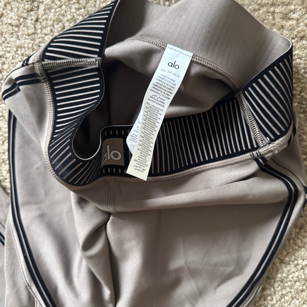 alo airlift mesh high waist line up Leggings olive tree size XS - Picture 7 of 10